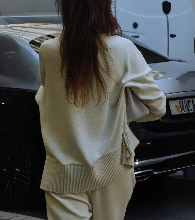 Saskia | Elegant two-piece set with high collar